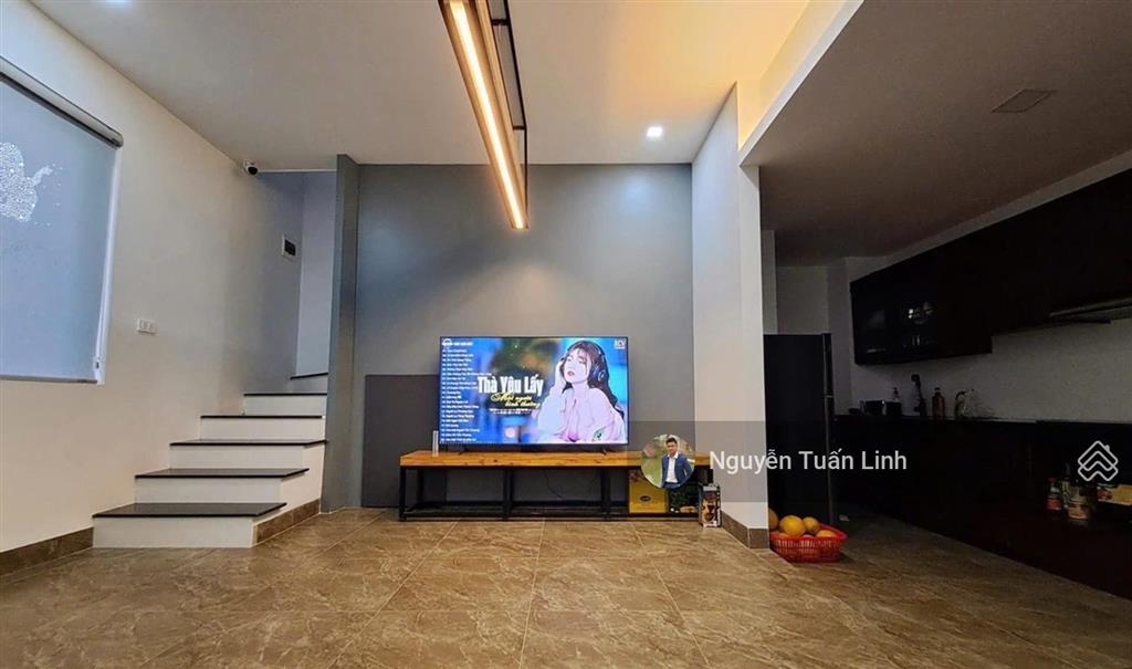 Nhà 3 tầng 40m2  ô tô đỗ cửa, mặt tiền rộng tại nguyên khê, đông anh