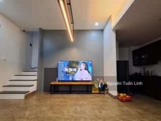 Nhà 3 tầng 40m²  ô tô đỗ cửa, mặt tiền rộng tại nguyên khê, đông anh