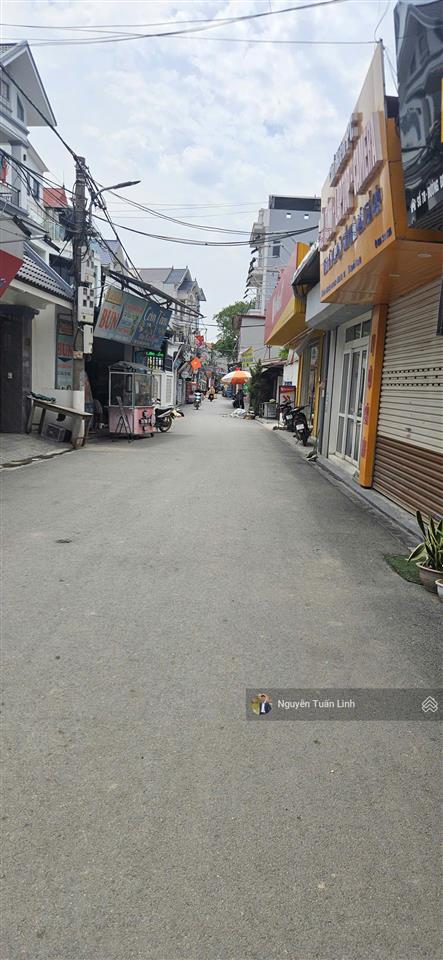 Đất vàng 56,2m2 thôn bầu, kim chung  ngõ 4m ô tô  ra vào  dân cư sầm uất