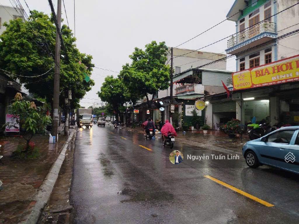 Căn 4 tầng mới kính coong 52m² ba chữ, vân nội  ô tô đỗ cửa  tặng nội thất