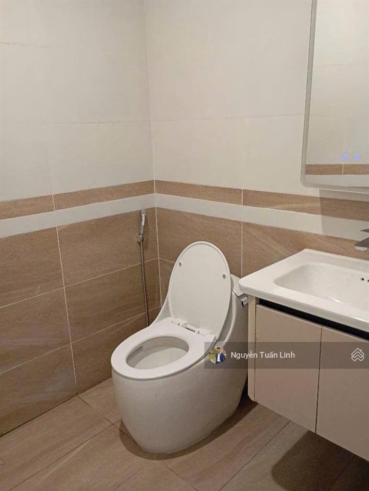 Căn 4 tầng mới kính coong 52m² ba chữ, vân nội  ô tô đỗ cửa  tặng nội thất