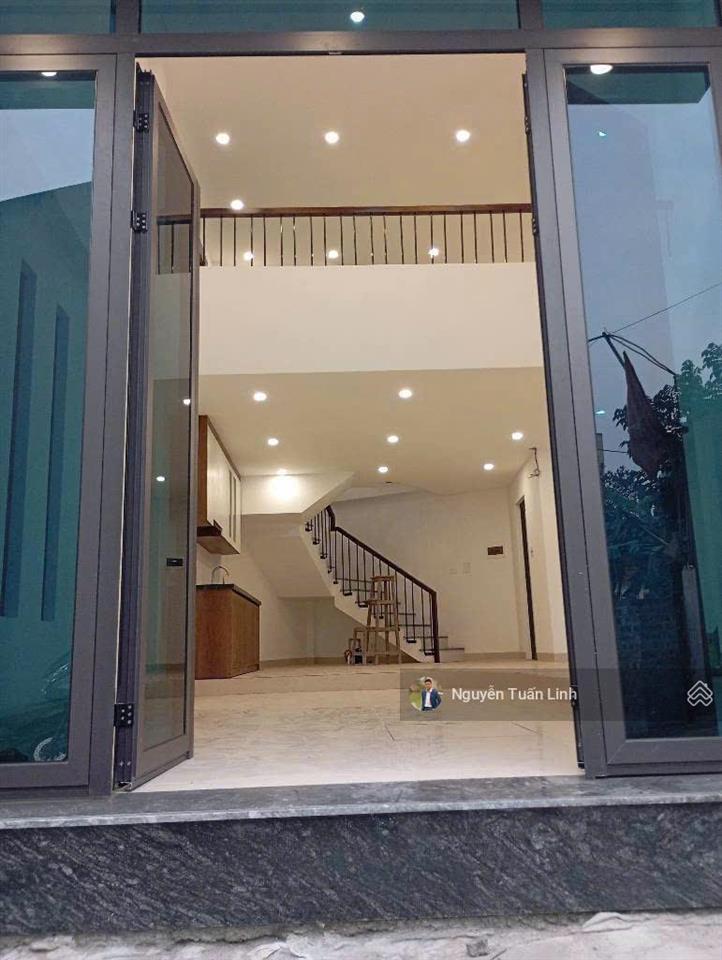 Căn 4 tầng mới kính coong 52m² ba chữ, vân nội  ô tô đỗ cửa  tặng nội thất