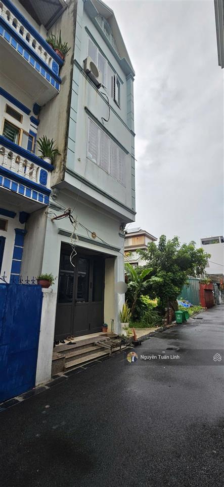 Bán nhà 3 tầng 30m2 trục kinh doanh thôn đìa, nam hồng, đường thông ô tô tránh