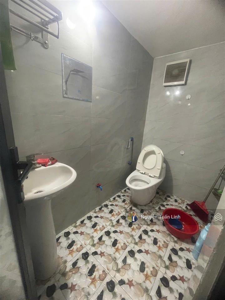Nhà 4 tầng 55m2 thị trấn chi đông nhà mặt tiền, kinh doanh, ô tô tránh