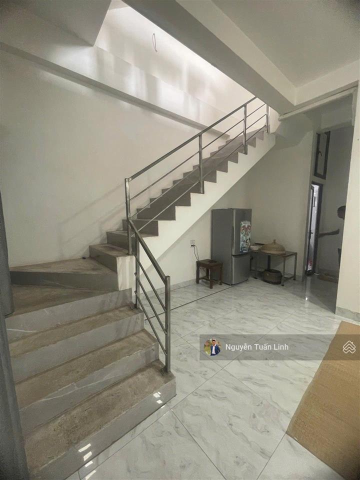 Nhà 4 tầng 55m2 thị trấn chi đông nhà mặt tiền, kinh doanh, ô tô tránh