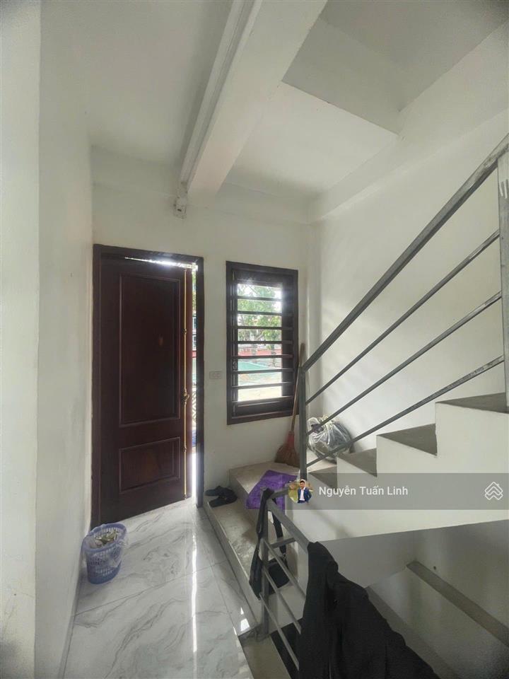 Nhà 4 tầng 55m2 thị trấn chi đông nhà mặt tiền, kinh doanh, ô tô tránh