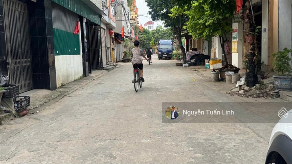 Lô góc 50m2 do hạ, tiền phong  đẹp mê ly  ô tô tải đỗ cửa