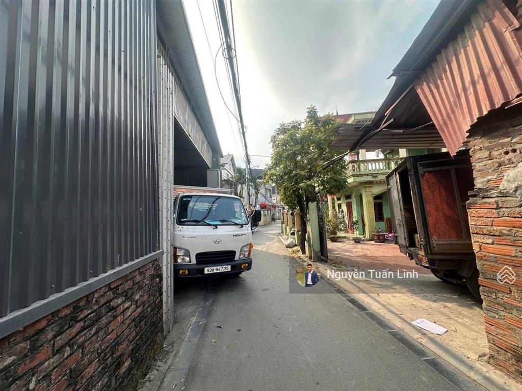 Đất đẹp vuông vắn 61m2 quan âm  ngõ thông 3m  tiện ích vô kể