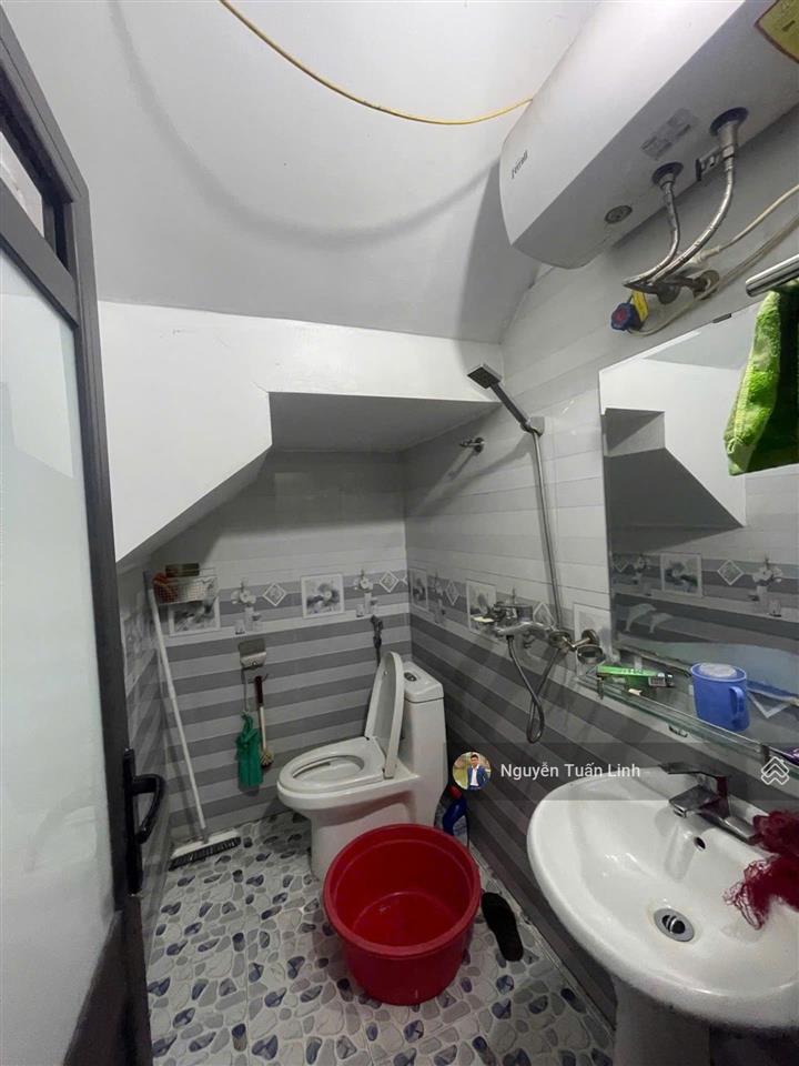 Nhà 2 tầng 40m2 trung oai, tiên dương 5 phút vào nội thành tặng nội thất