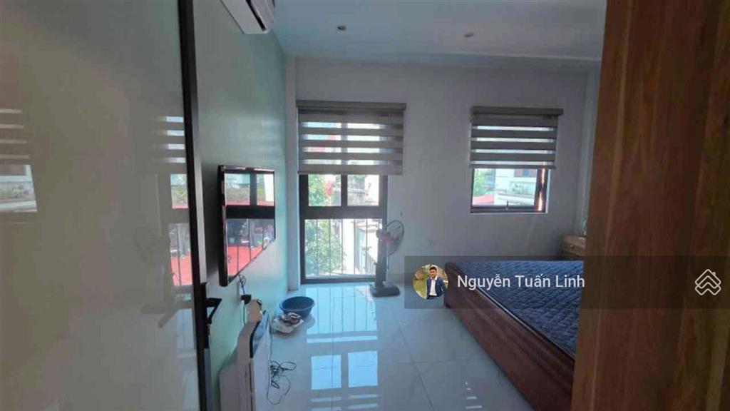Nhà 3 tầng 50m2 quan âm, bắc hồng  gần hồ quan âm  ô tô con đỗ cửa