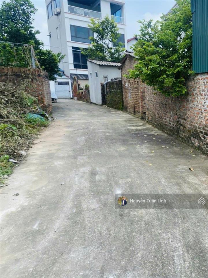 Bán 42m2 đất thôn xuân nộn, vuông vắn, nhỏ tiền, đường nhựa ô tô vào