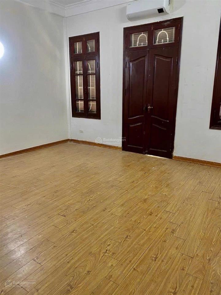 Cho thuê tầng một và hai toà nhà 5 tầng, ngõ 34 nguyên hồng, mỗi tầng 55m x 2 tầng, để ở + bán hàng