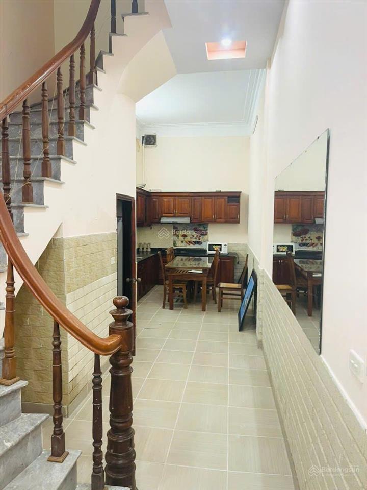 Cho thuê nhà nguyên căn 4 tầng + 1 tum tại ba đình  full nội thất  giá chỉ 12 triệu/tháng