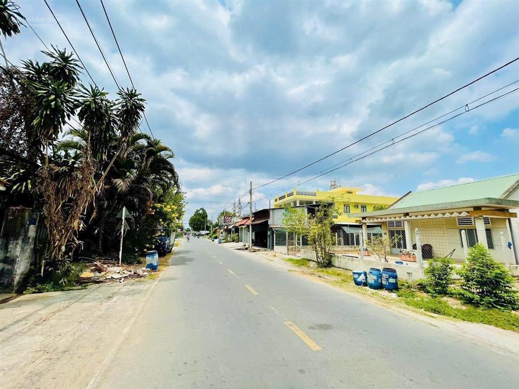 Chủ gặp khó, gửi bán lô đất 192m2 mt trần tử bình, khu vực sầm uất, thích hợp xây trọ, kinh doanh!