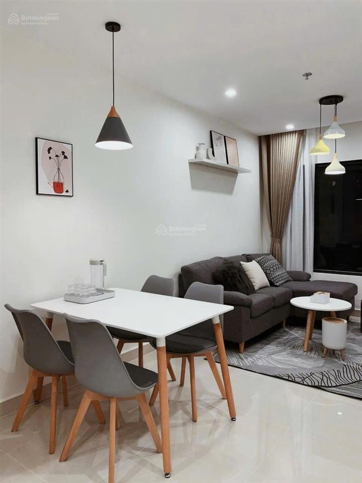 Bán căn hộ handiresco 31 lê văn lương, 2 ngủ, giá tốt