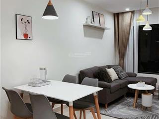 Bán căn hộ handiresco 31 lê văn lương, 2 ngủ, giá tốt