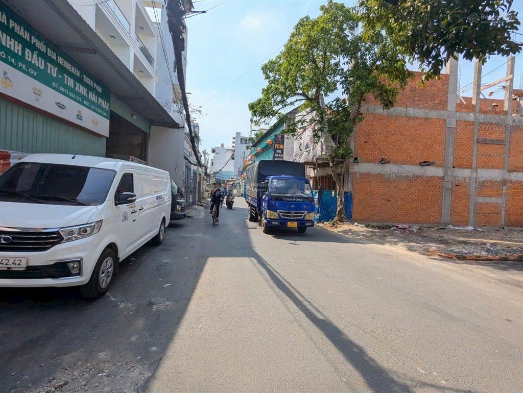 Giảm 1 tỷ đồng  từ 16 tỷ nay chỉ còn 15 tỷ  nhà mặt tiền đường số 14  ngang 5m x 21,5m  4 tầng