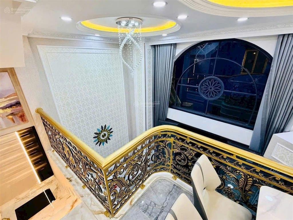 Bán căn góc 2 mặt hẻm xe hơi  thang máy  5 tầng  full nội thất  đường quang trung  hơn 7 tỷ