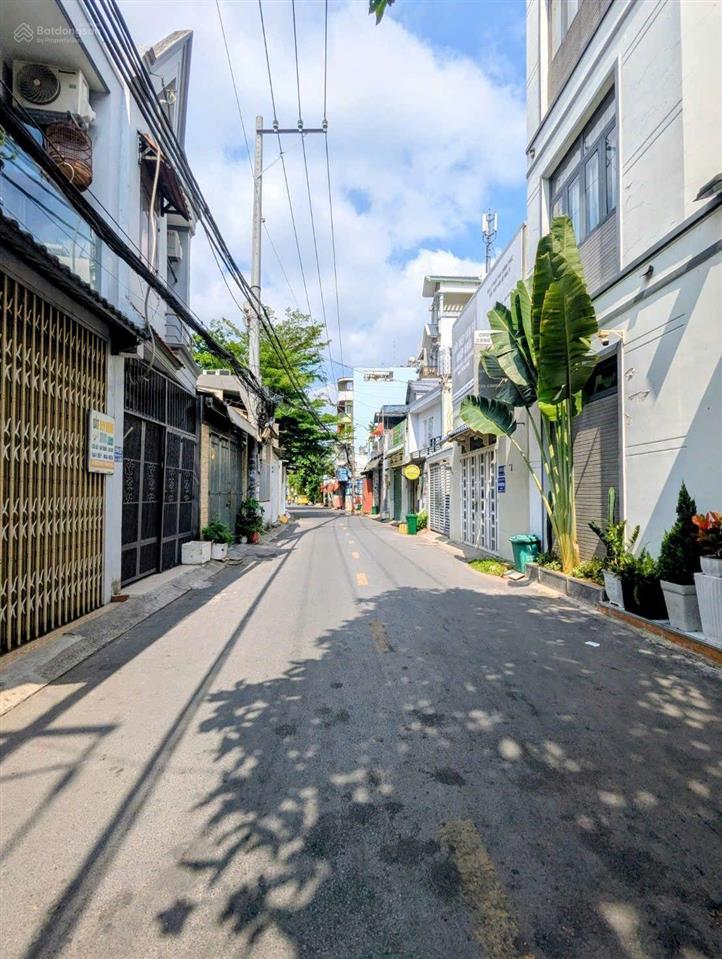 Bán lô đất dt 101m2  hẻm xe hơi  chỉ 7,2 tỷ  đường nguyễn duy cung  gần emart 2 phan huy ích
