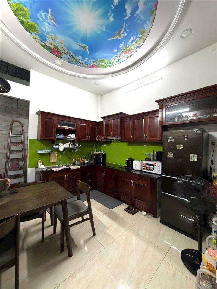 Giảm 300tr  nhà 4 tầng  dt 4x15m  hẻm 6m  đường số 21 quang trung phường 8