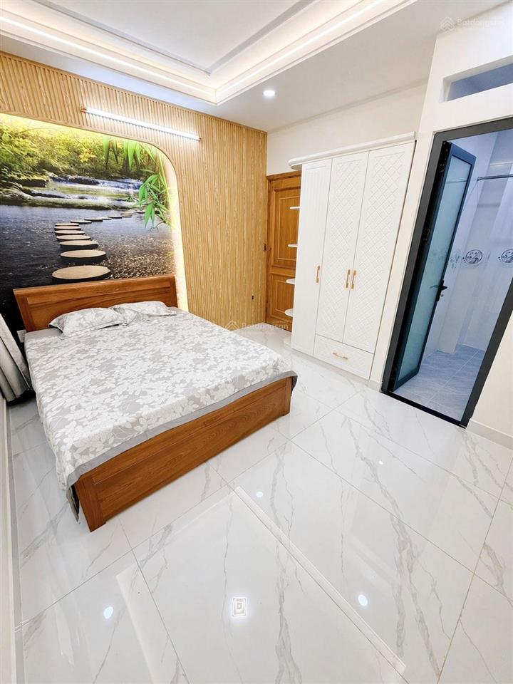 Giảm 300tr  chỉ còn 8,5 tỷ bán nhà mới full nội thất  hẻm xh  có thang máy  dt 4m x 16m  4tầng