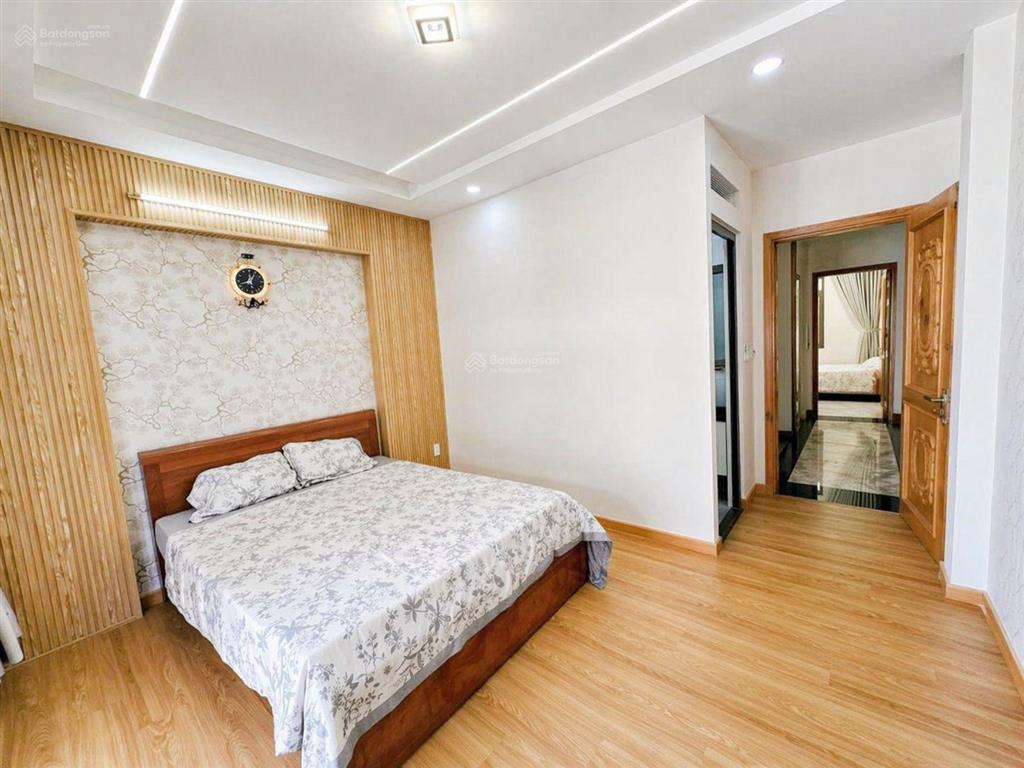 Giảm 300tr  chỉ còn 8,5 tỷ bán nhà mới full nội thất  hẻm xh  có thang máy  dt 4m x 16m  4tầng