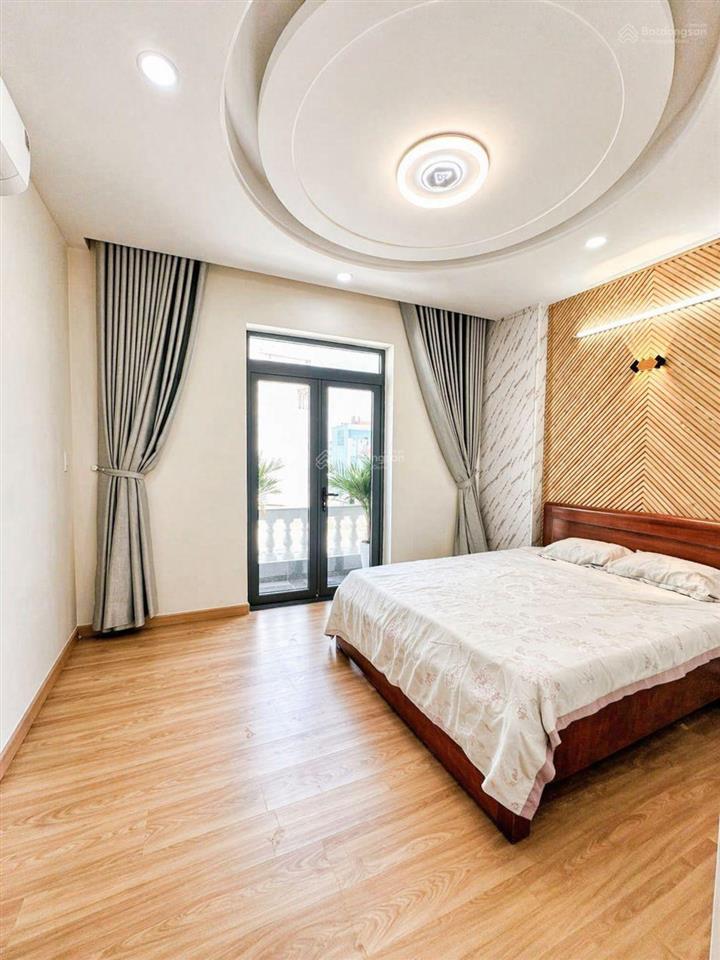 Giảm 300tr  chỉ còn 8,5 tỷ bán nhà mới full nội thất  hẻm xh  có thang máy  dt 4m x 16m  4tầng