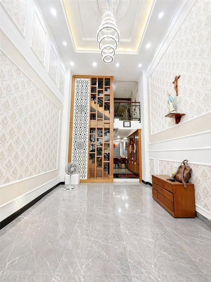 Bán nhà phố khu đồng bộ nhà lầu  hẻm xe hơi dt 4m x 15m  5 tầng  chỉ hơn 7 tỷ  phạm văn chiêu