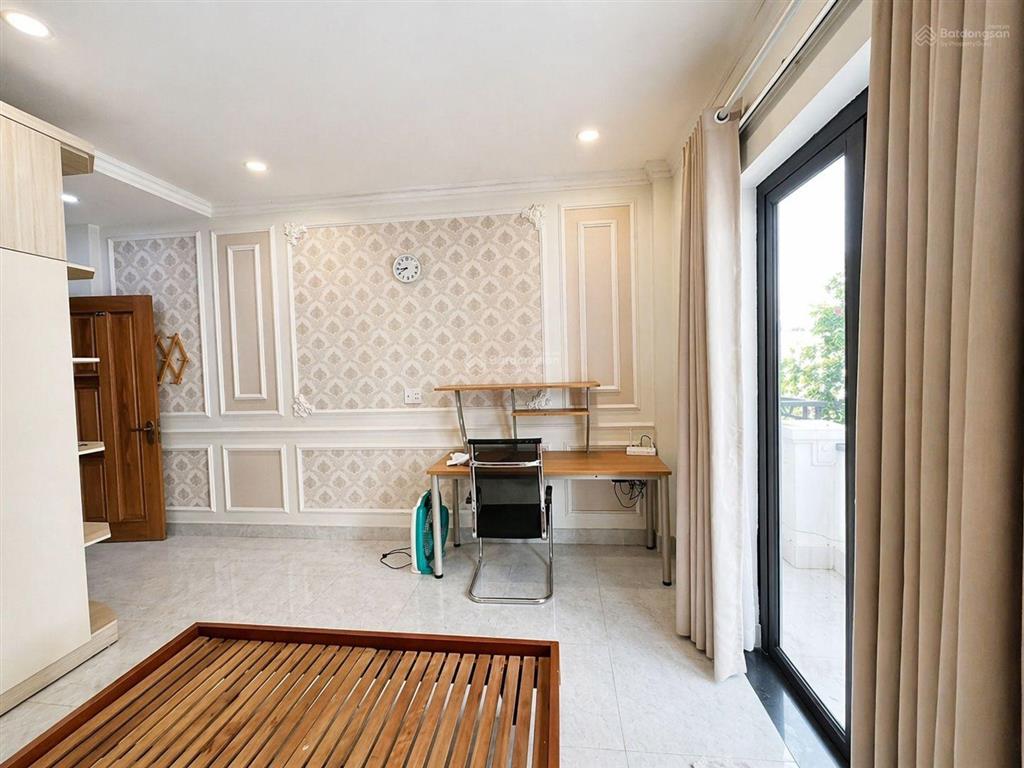 Bán nhà phố khu đồng bộ nhà lầu  hẻm xe hơi dt 4m x 15m  5 tầng  chỉ hơn 7 tỷ  phạm văn chiêu