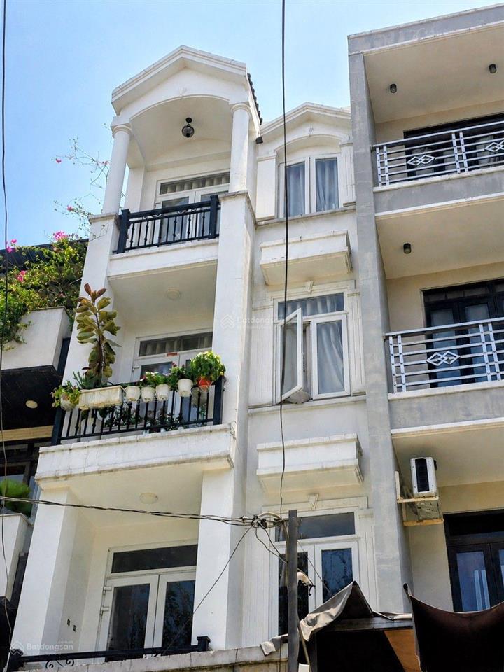 Bán nhà dt rộng 69m2  ngang 4,2m dài 15,4m nở hậu  4 tầng  hẻm 6m thẳng 1 trục  chỉ 6,7 tỷ