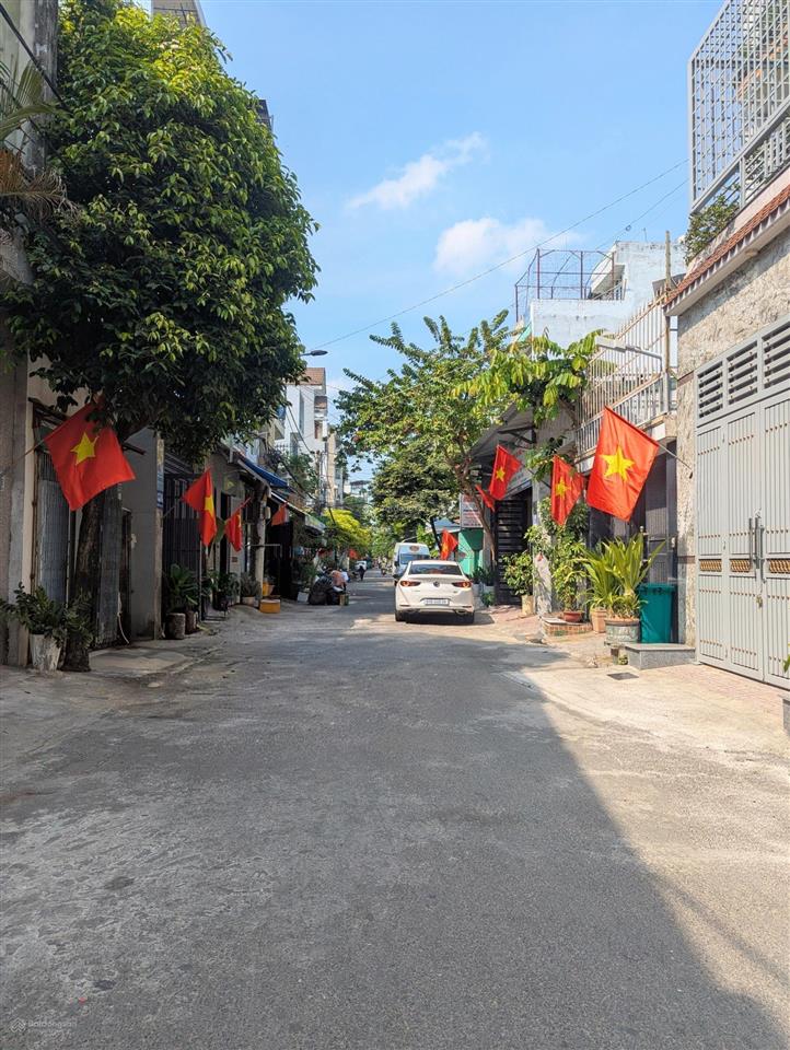 Bán lô đất đẹp  dt 5,1m x 25m (126m2 đất)  góc 2 mặt tiền hẻm 7m thông  phạm văn chiêu phường 9