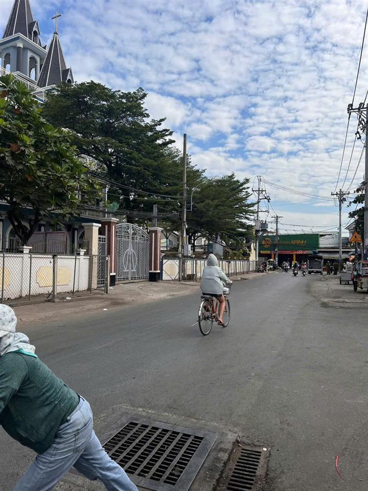 HÀNG FO MỚI RA LÒ ĐẤT 125m MT GIÁ CHỈ 3.75 TỶ – QUÁ HIẾM