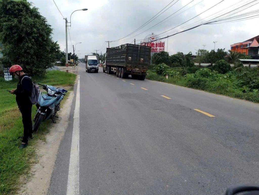 SIÊU PHẨM (60x80) 2 MẶT TIỀN SÔNG + TỈNH LỘ 15 – GIÁ CỰC SỐC MUA NGAY