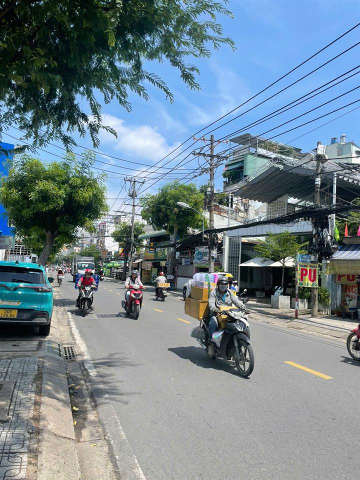 HÀNG HIẾM Q12 – BIỆT THỰ 2 MẶT TIỀN,(13.5X55.5) NGUYỄN VĂN QUÁ, Q12