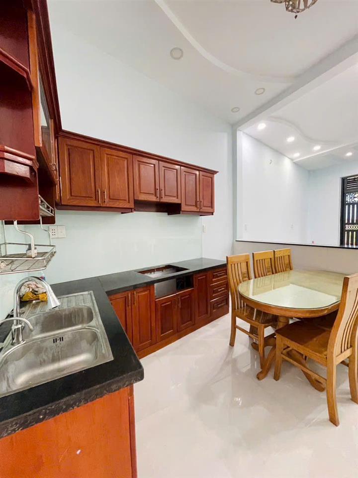 NHÀ MỚI ĐẸP – 92M² – 2 PHÒNG NGỦ MASTER – HẺM Ô TÔ NÉ NHAU