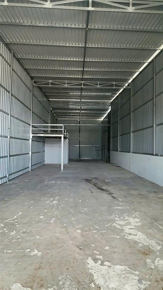 XƯỞNG HÓC MÔN – 1.000M² – CHỈ 29 TRIỆU/TH  – XƯỞNG ĐẸP – XE CONTAINER RA VÀO!