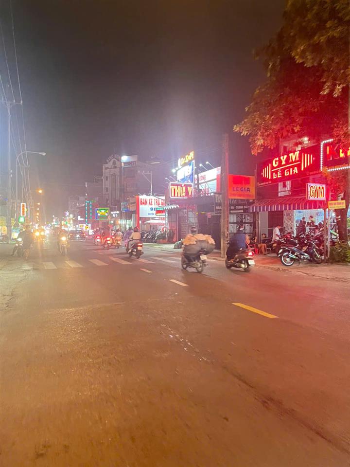BÁN GẤP QUỸ ĐẤT MẶT TIỀN NGUYỄN ẢNH THỦ, HÓC MÔN - 2.800m² – GIÁ 145 Tỷ