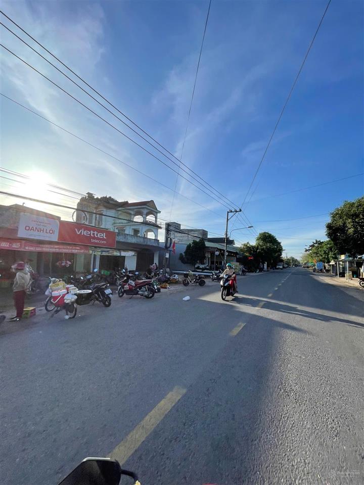 Đất hcm  giá bao sổ  tổng dt 6,01x35m = 205,5m2 sổ riêng thổ cư sát chợ, betong 12m giá 650tr