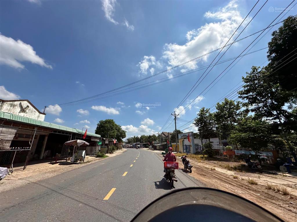Chủ gửi bán 309m2 sẵn 100m2 tc, ngay sau lưng chợ sát cụm kcn an linh 1000ha, gần trường, giá 550tr