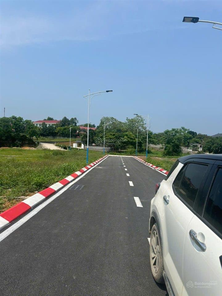 Chỉ hơn 2 tỷ sở hữu 125m 80tc sử dụng thực tế 172m làn 2 đường đôi 200m ra cổng khu công nghiệp phú