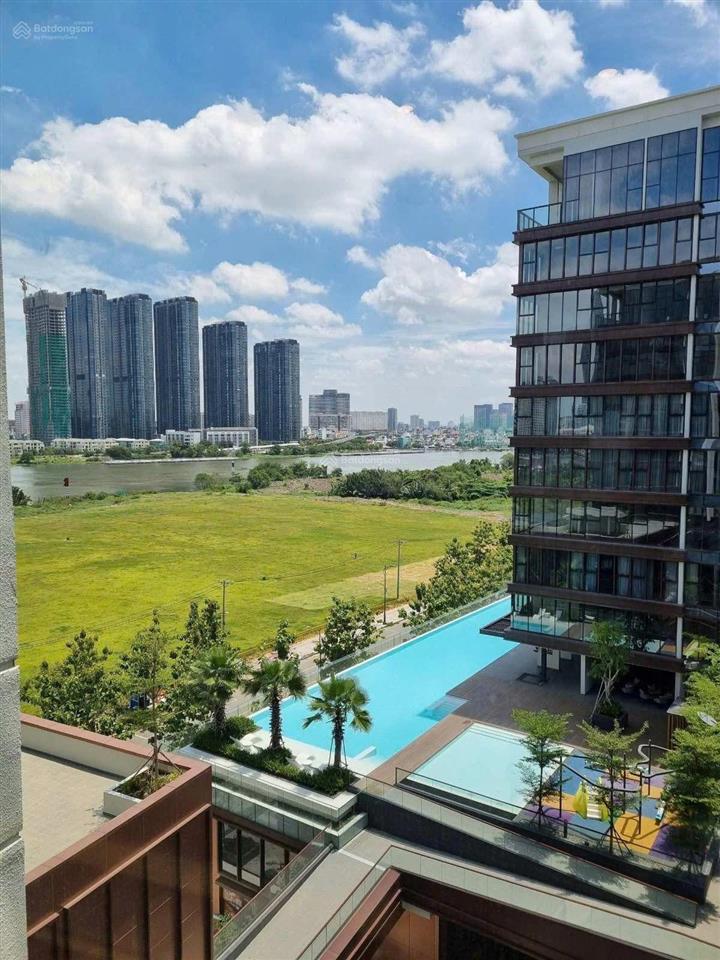 The galleria bán căn hộ 2pn  đã có sổ  full nội thất  view sông, nội khu