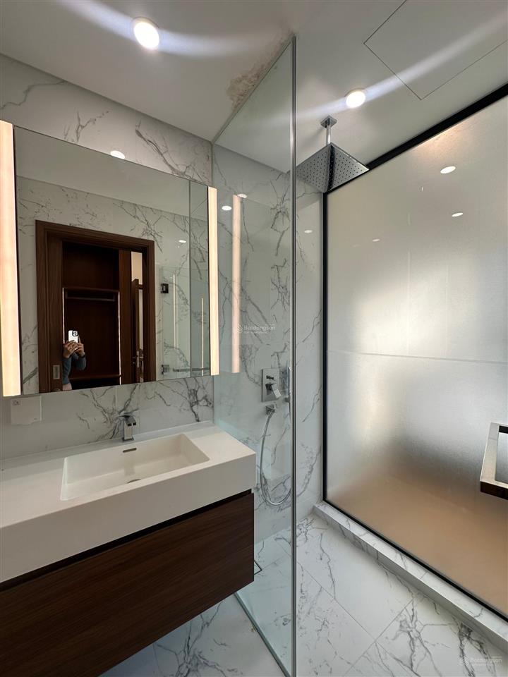 The galleria  metropole bán căn hộ 2pn giá 25 tỷ all in  full nội thất  view sông, cầu bason