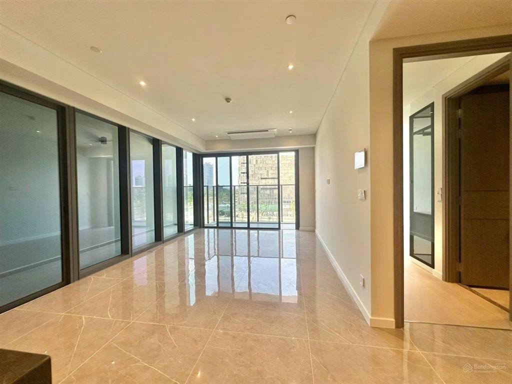 The opera  metropole bán căn hộ 3 phòng ngủ ntcb  view quận 1