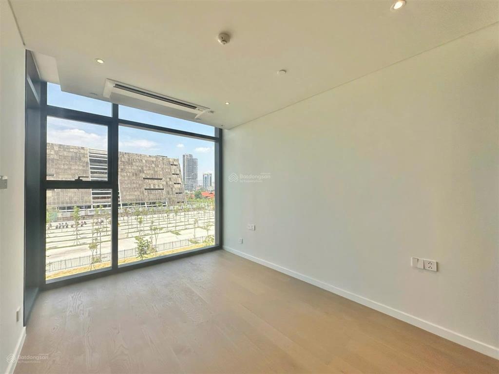 The opera  metropole bán căn hộ 3 phòng ngủ ntcb  view quận 1