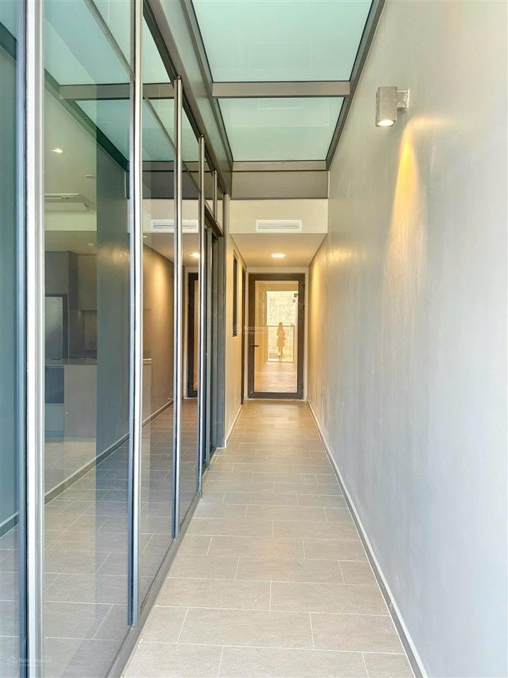 The opera  metropole bán căn hộ 3 phòng ngủ ntcb  view quận 1