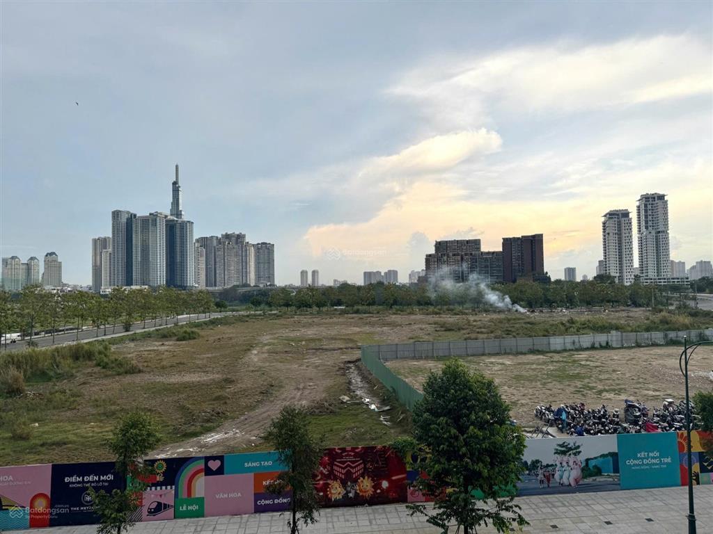 The galleria  metropole bán căn hộ 2pn giá tốt diện tích lớn 102m2  view sông, landmark 81