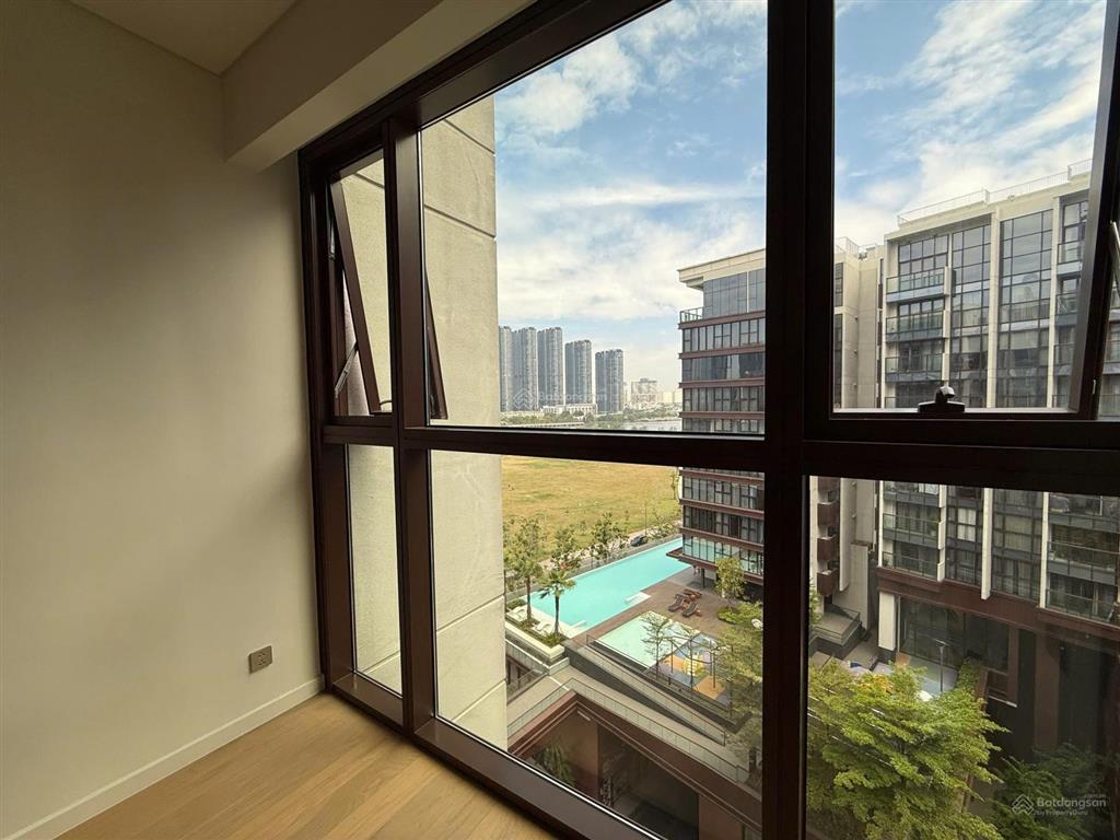 The galleria  metropole bán căn hộ 2pn giá tốt 23 tỷ all in  ntcb  view sông, hồ bơi, công viên