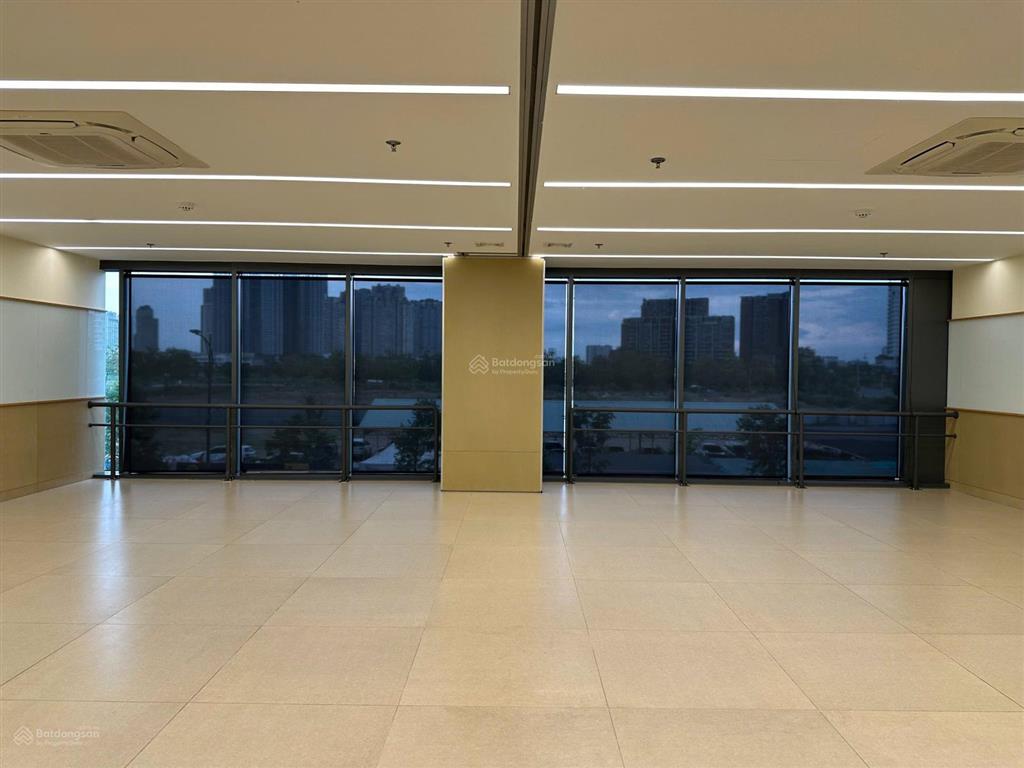 The crest  metropole cho thuê shophouse diện tích lớn