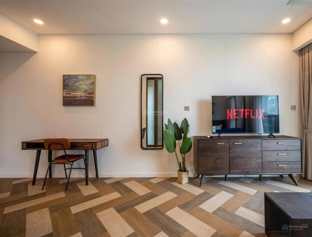 The galleria  metropole bán căn hộ 1pn giá 14.5 tỷ all in  full nội thất  view sông, nội khu