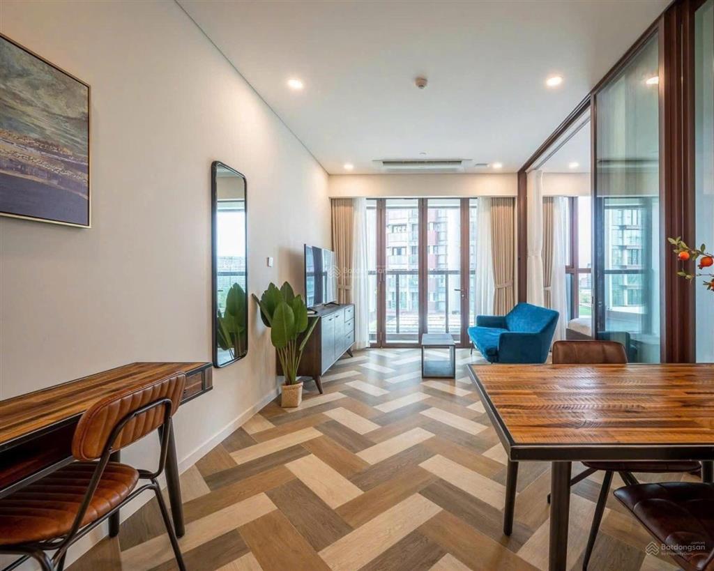 The galleria  metropole bán căn hộ 1pn giá 14.5 tỷ all in  full nội thất  view sông, nội khu